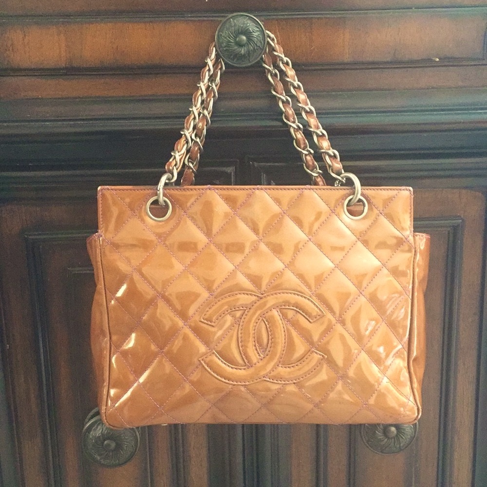 🌹💯authentic CHANEL timeless petite shopping tote - Picture 10 of 10